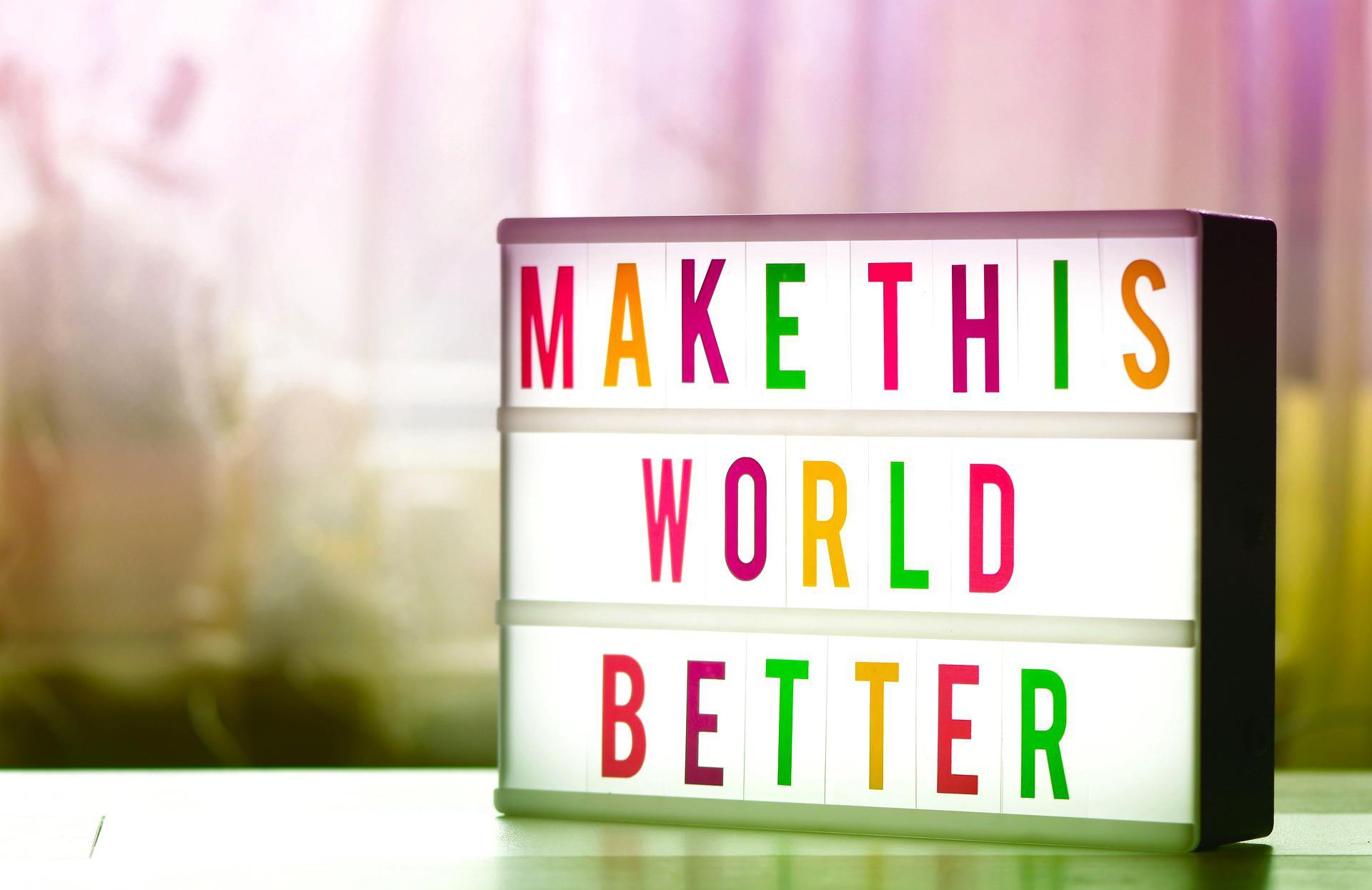 Letterbox mit aufschrift : Make the world better